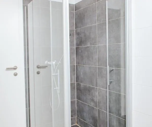 Dein Lieblingsplatz Mit Traumhafter Terrasse, Top 2 شقة